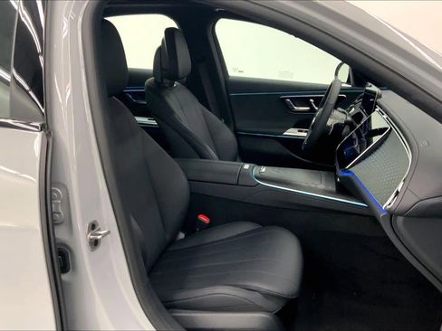New 2026 Mercedes-Benz E 350 Sedan image 3