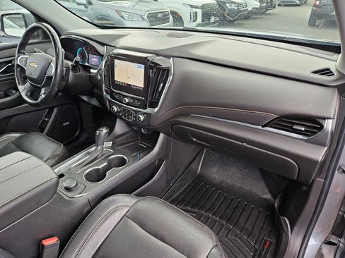 Used 2020 Chevrolet Traverse Premier AWD/4WD image 35