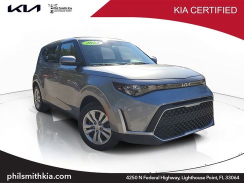 Certified 2023 Kia Soul LX image 1