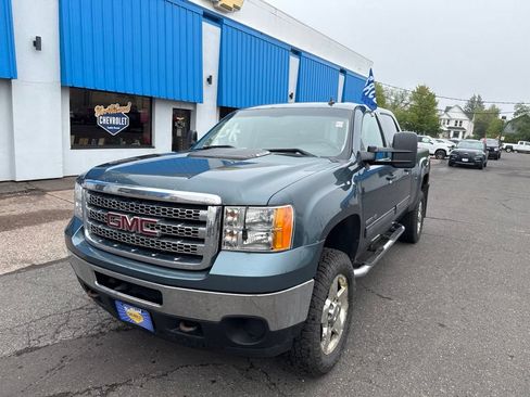 Used 2013 GMC Sierra 2500 SLE AWD/4WD image 2