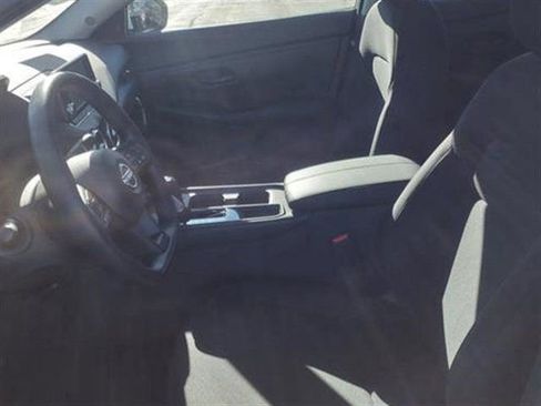 New 2025 Nissan Sentra S image 38