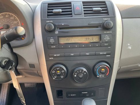 Used 2009 Toyota Corolla LE FWD image 10