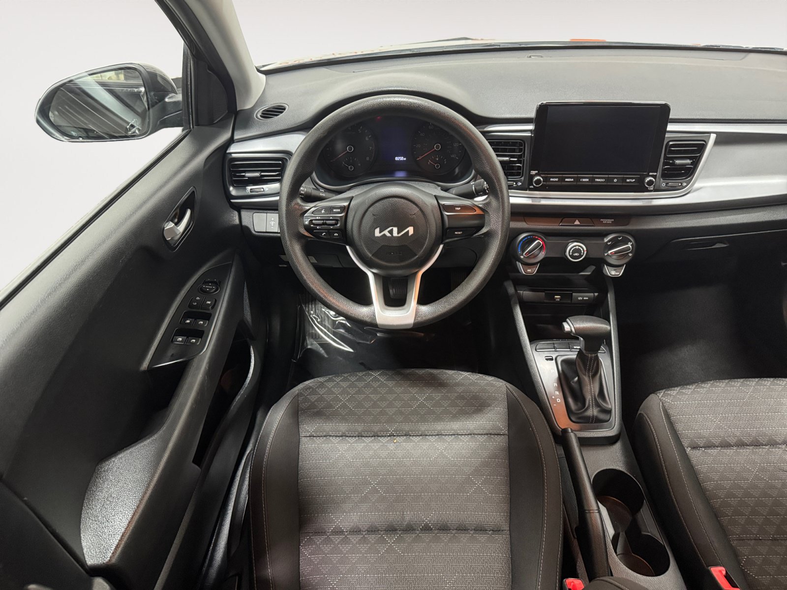 Used 2023 Kia Rio LX FWD image 10