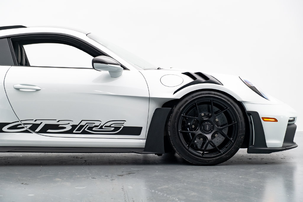 Used 2025 Porsche 911 GT3 RS RWD image 19