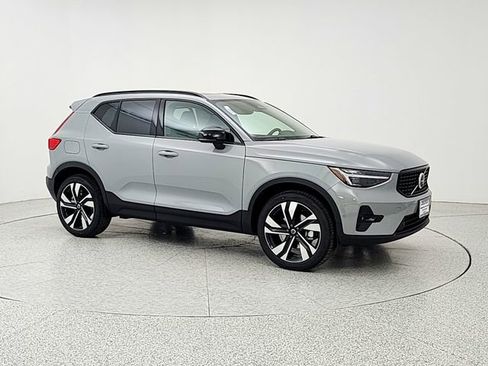 New 2026 Volvo XC40 B5 Ultra w/ Climate Package AWD/4WD image 3