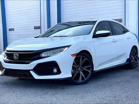 Used 2017 Honda Civic Sport Touring image 2