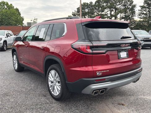 Used 2024 GMC Acadia Elevation w/ Luxury Package FWD image 7