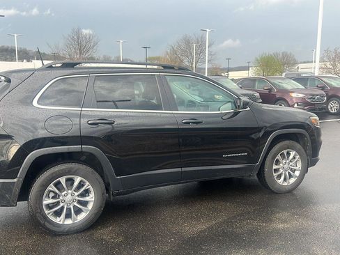 Used 2022 Jeep Cherokee Latitude Lux w/ Sun & Sound Group image 4