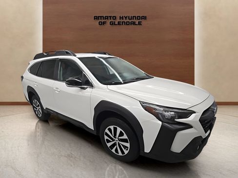 Used 2023 Subaru Outback Premium AWD/4WD image 8