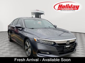 Used 2018 Honda Accord Touring video 1