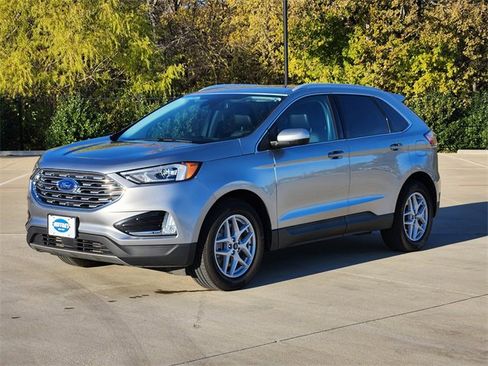 Used 2021 Ford Edge SEL w/ Convenience Package image 3