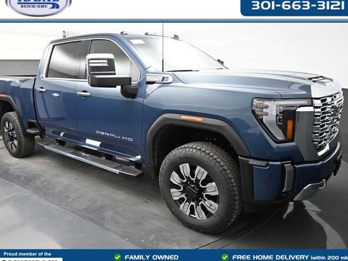 New 2026 GMC Sierra 2500 Denali w/ Denali Reserve Package AWD/4WD image 1