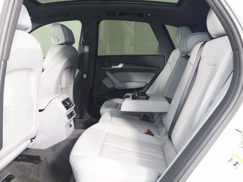 Used 2024 Audi Q5 e Premium Plus image 57