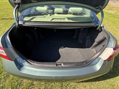 Used 2009 Toyota Camry LE image 11