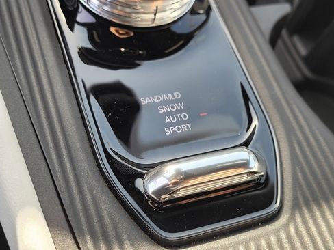 New 2026 Jeep Cherokee Limited image 18