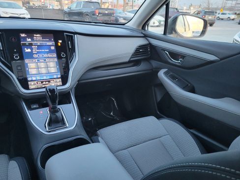 Used 2025 Subaru Outback Premium w/ Popular Package #1A image 25