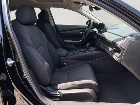 Used 2025 Honda Accord SE image 12