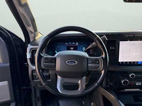 Used 2023 Ford F350 Lariat image 18