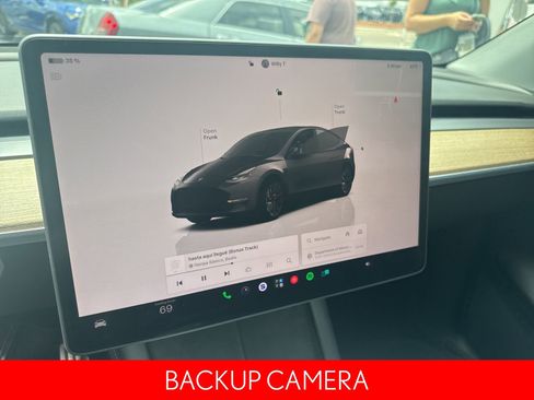 Used 2022 Tesla Model Y Performance AWD/4WD image 12
