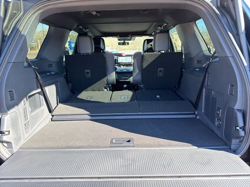 New 2026 Ford Expedition Platinum w/ Stealth Appearance Package image 18