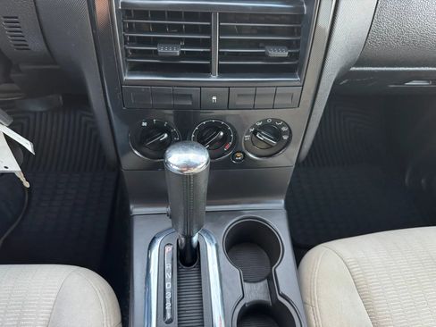 Used 2008 Ford Explorer Sport Trac XLT image 14