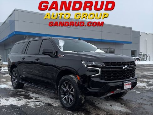 Certified 2023 Chevrolet Suburban Z71 w/ Luxury Package image 1