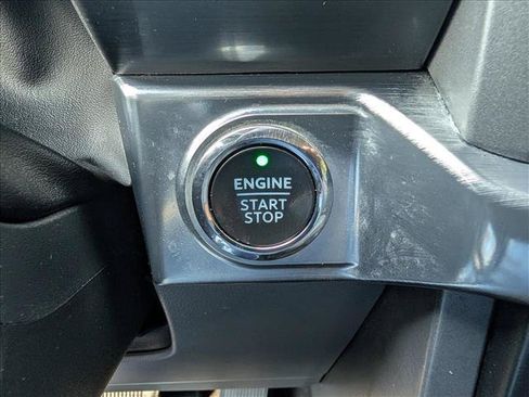 Used 2022 Ford F150 Lariat w/ Equipment Group 501A Mid AWD/4WD image 40