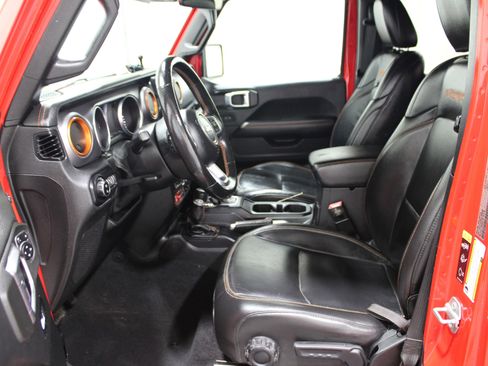 Used 2020 Jeep Gladiator Mojave image 3