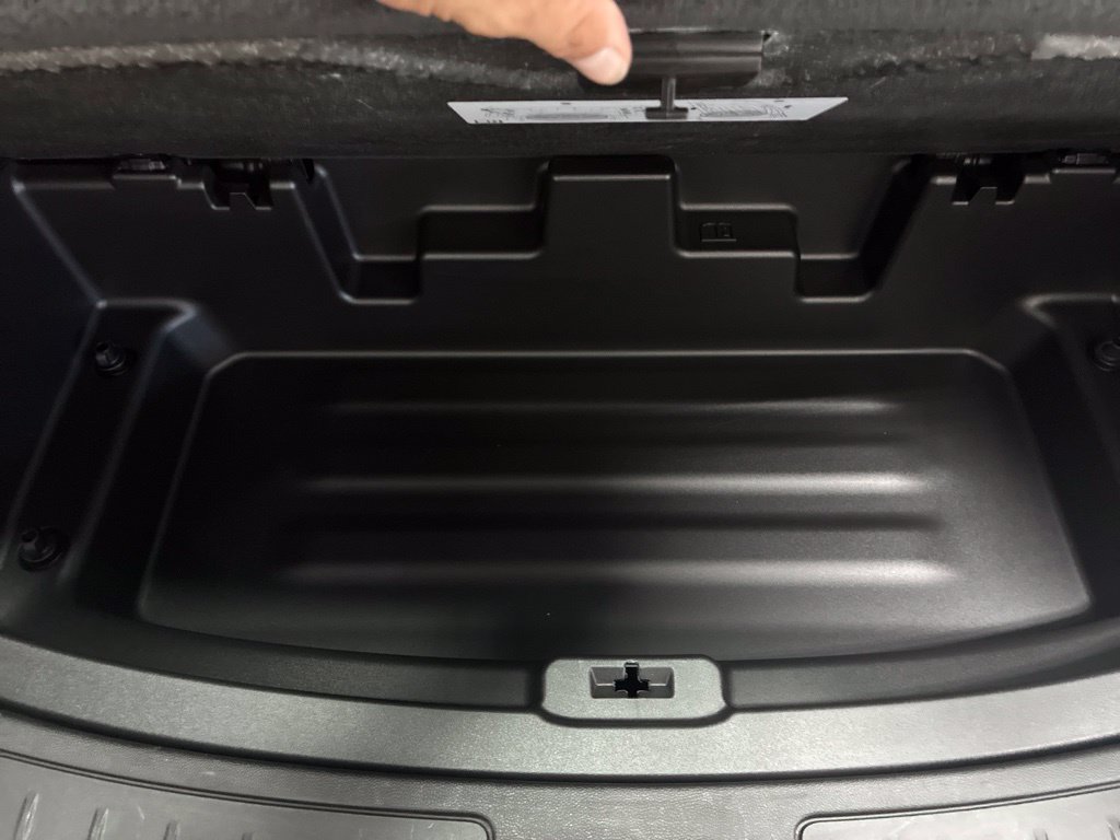 Used 2021 Buick Enclave Avenir w/ Avenir Technology Package AWD/4WD image 19