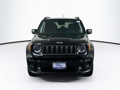 Used 2022 Jeep Renegade Latitude w/ Convenience Group AWD/4WD image 2