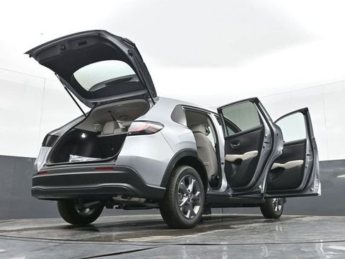 New 2026 Honda HR-V LX image 45