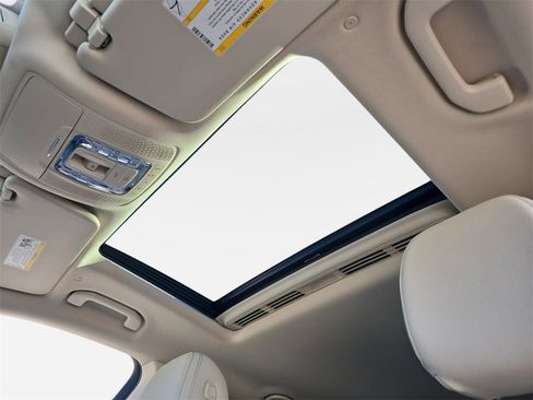 Used 2020 Mercedes-Benz GLE 350 4MATIC image 33