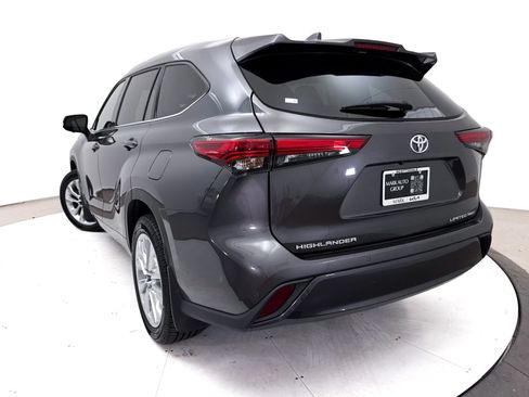 Used 2023 Toyota Highlander Limited AWD/4WD image 7