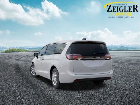 New 2026 Chrysler Voyager LX FWD image 3