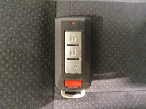 Used 2024 Mitsubishi Eclipse Cross SE AWD/4WD image 32