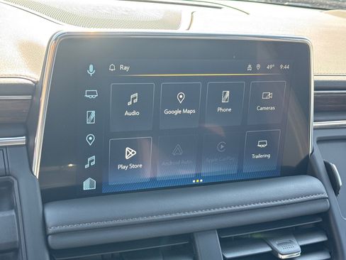 Used 2024 Chevrolet Tahoe High Country image 17