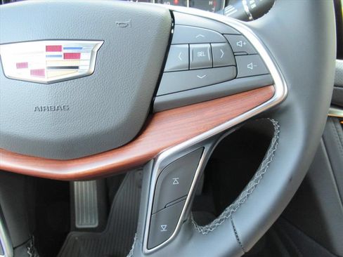 New 2026 Cadillac XT5 Premium Luxury w/ Driver Assist Package FWD image 23