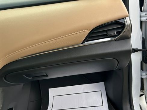 Certified 2023 Chevrolet Traverse Premier image 57