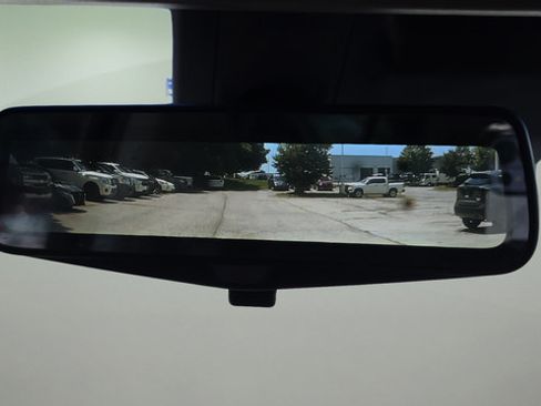Used 2017 Cadillac Escalade Premium Luxury AWD/4WD image 22