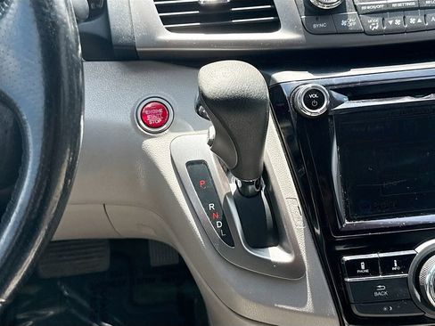 Used 2016 Honda Odyssey EX-L image 16