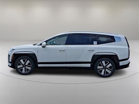 New 2026 Hyundai Ioniq 9 SEL image 4