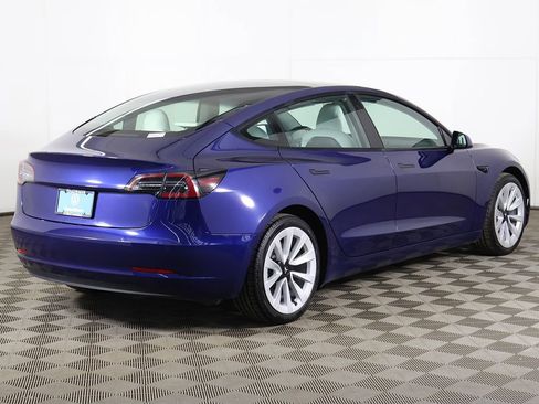 Used 2022 Tesla Model 3 Long Range AWD/4WD image 11