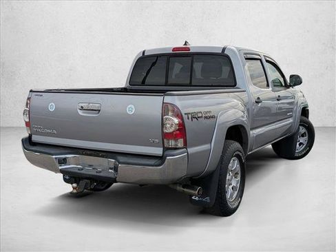 Used 2015 Toyota Tacoma 4x4 Double Cab w/ TRD Off-Road Package image 5