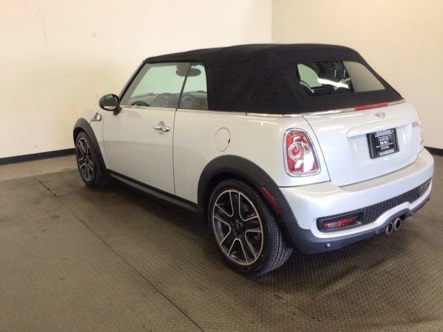 Used 2013 MINI Cooper S w/ Technology Pkg 1 FWD image 4