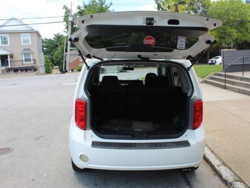 Used 2009 Scion xB FWD image 7