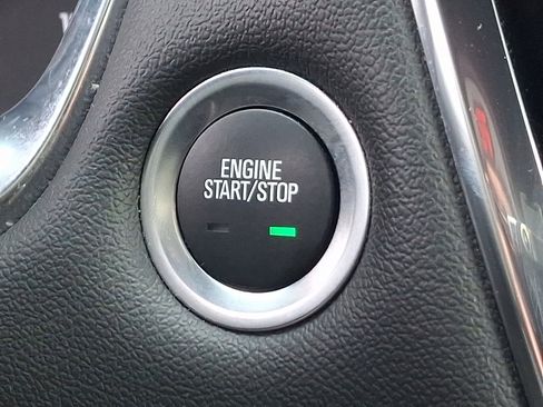 Certified 2023 Chevrolet Traverse LT image 24