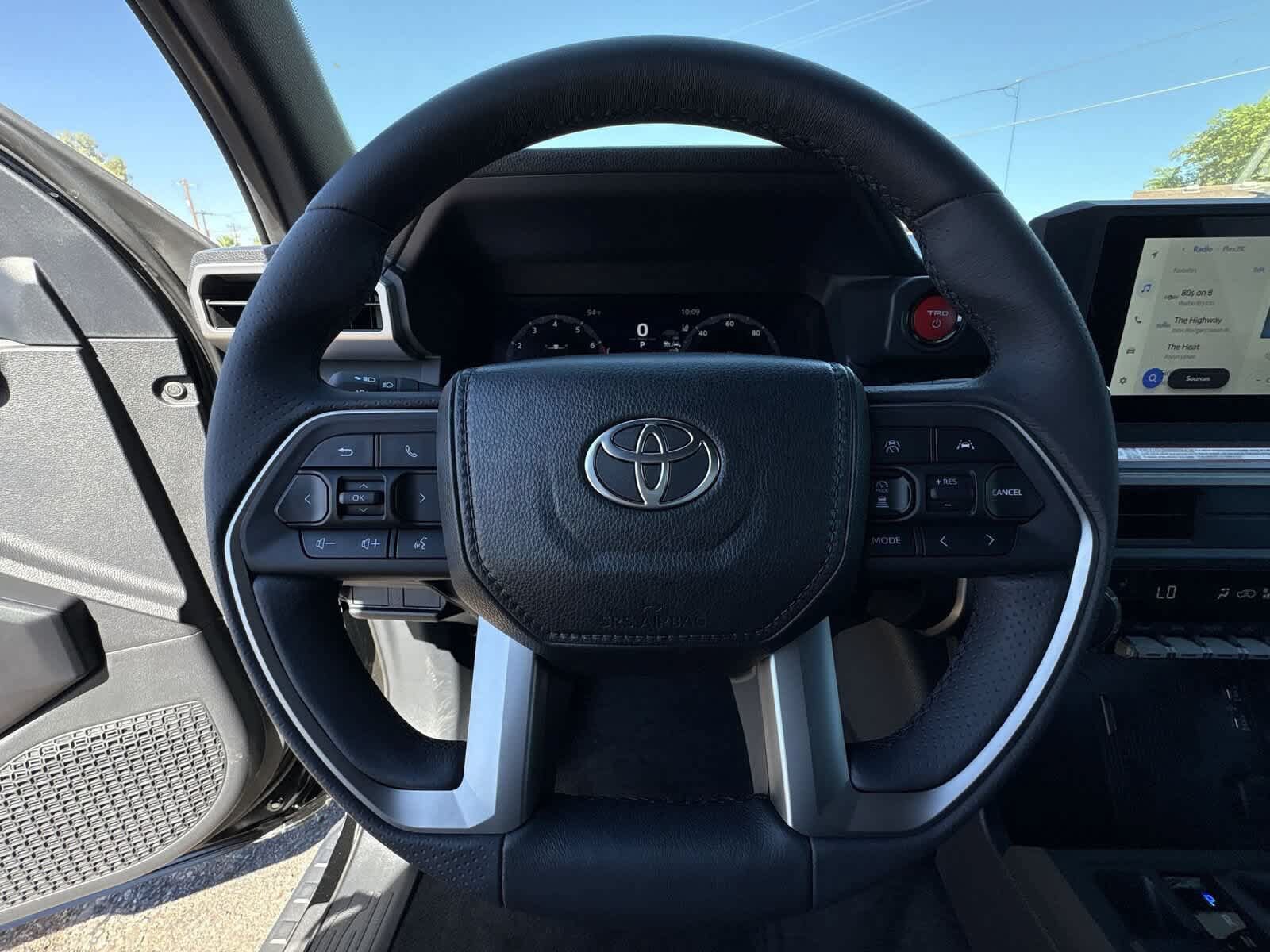 Used 2025 Toyota 4Runner TRD Off-Road AWD/4WD image 27