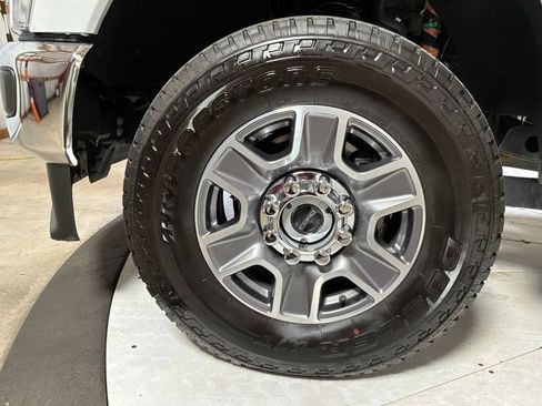 Used 2025 Ford F350 Lariat w/ Camper Package AWD/4WD image 9
