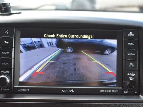 Used 2017 Dodge Grand Caravan SXT w/ Driver Convenience Group image 24