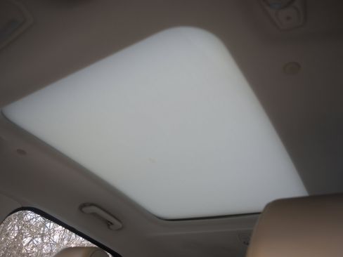 Used 2013 Ford C-MAX SEL image 21